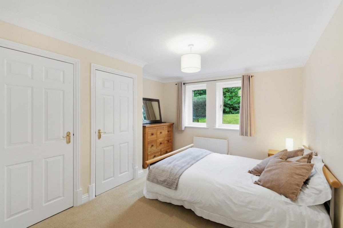 Parc Mont, 11 Park Avenue, Roundhay, Leeds