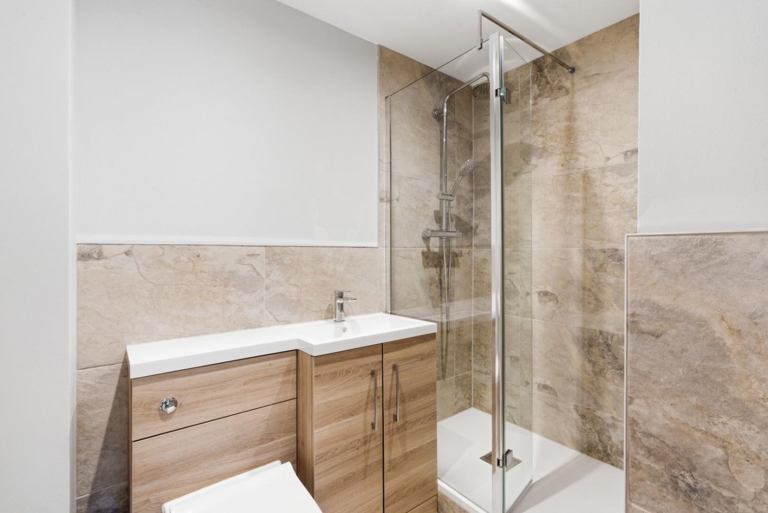 Parc Mont, 11 Park Avenue, Roundhay, Leeds