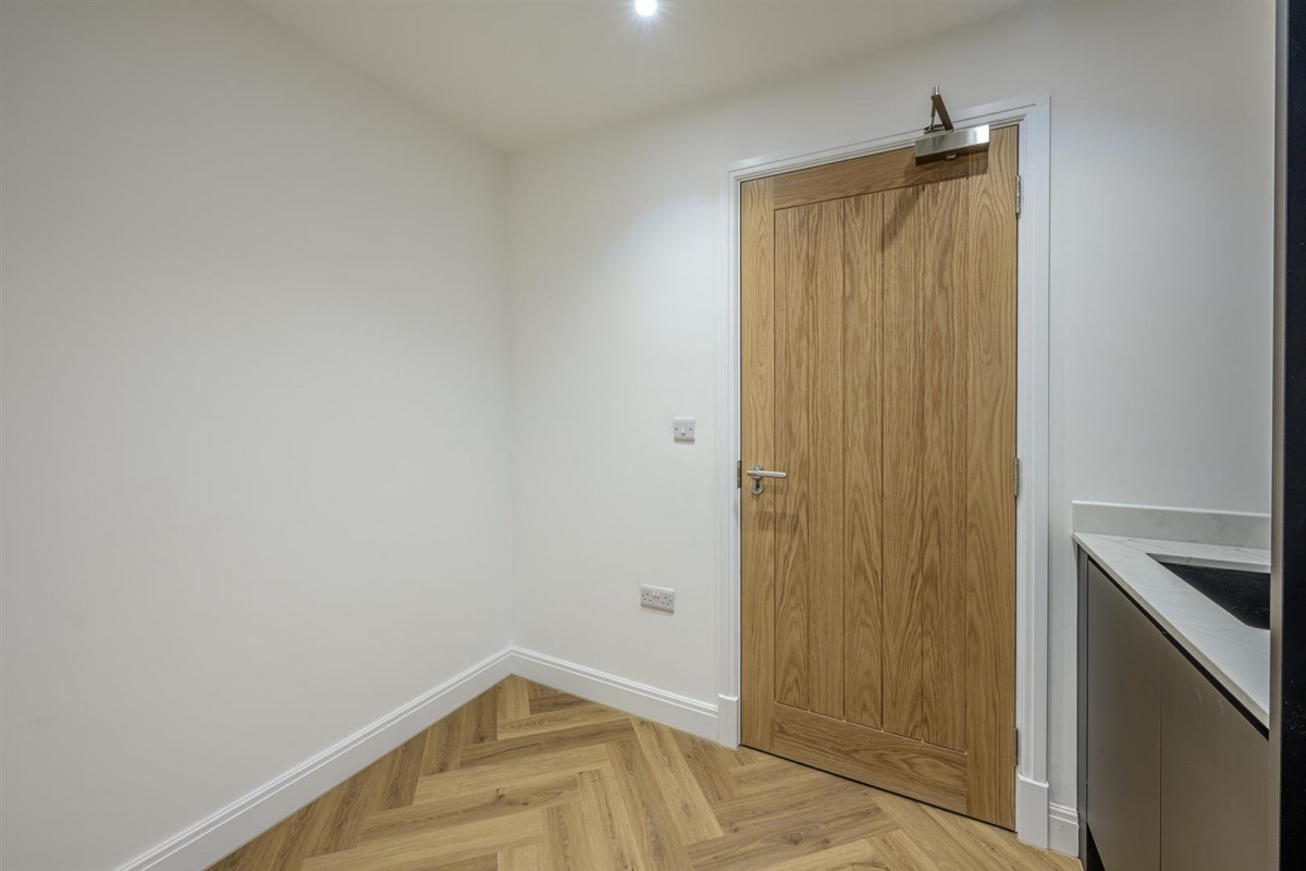 Richmond Park, Kingswinford, DY6 9AA