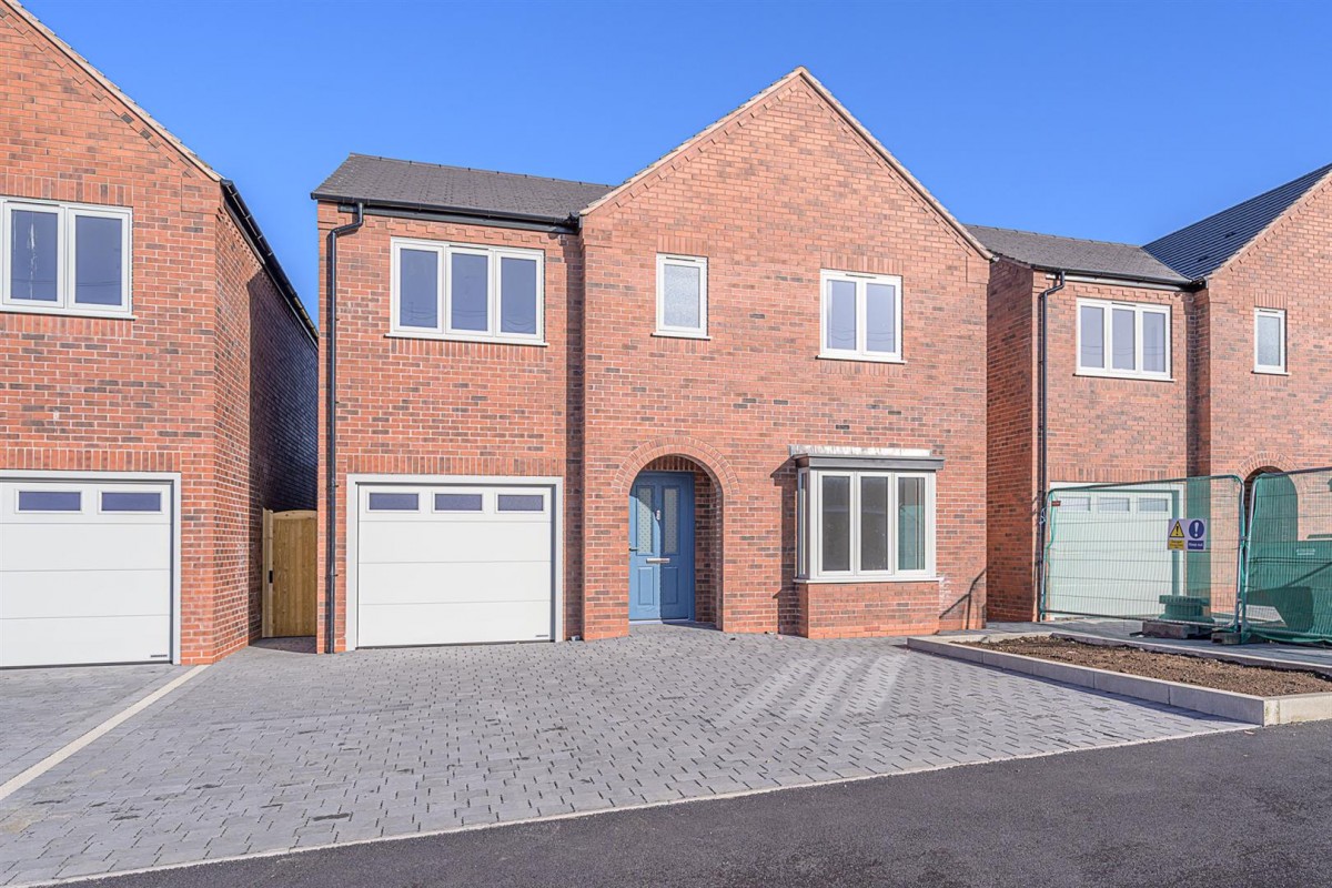 Richmond Park, Kingswinford, DY6 9AA