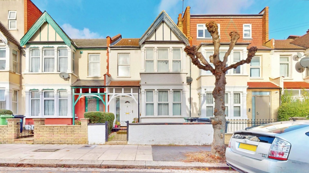 Wellington Avenue, London, N15