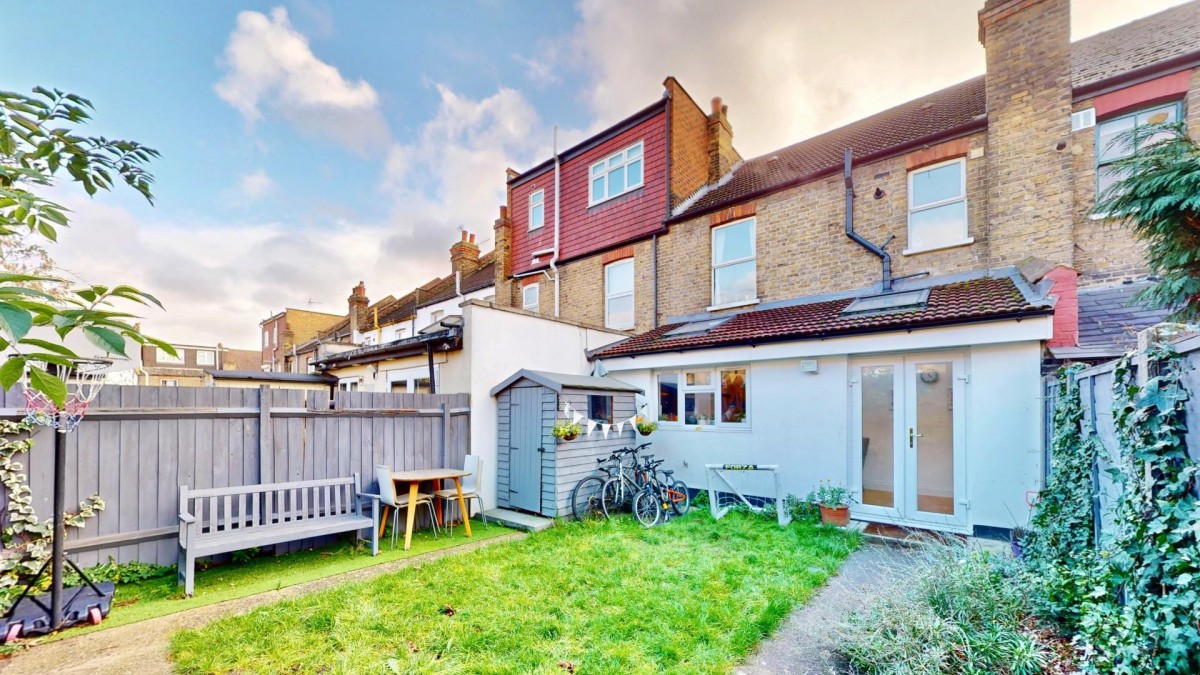 Wellington Avenue, London, N15