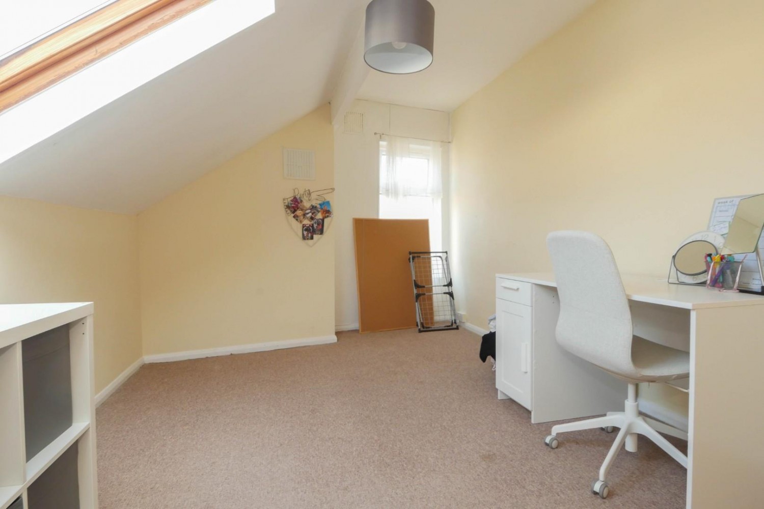 Salisbury Avenue, Armley, LS12 2AR