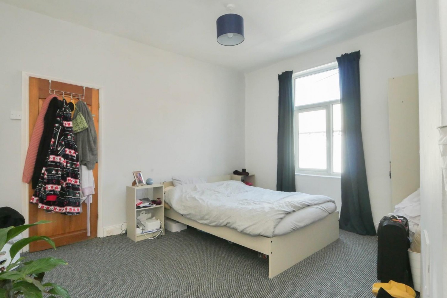 Salisbury Avenue, Armley, LS12 2AR