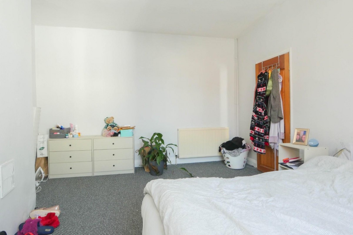 Salisbury Avenue, Armley, LS12 2AR