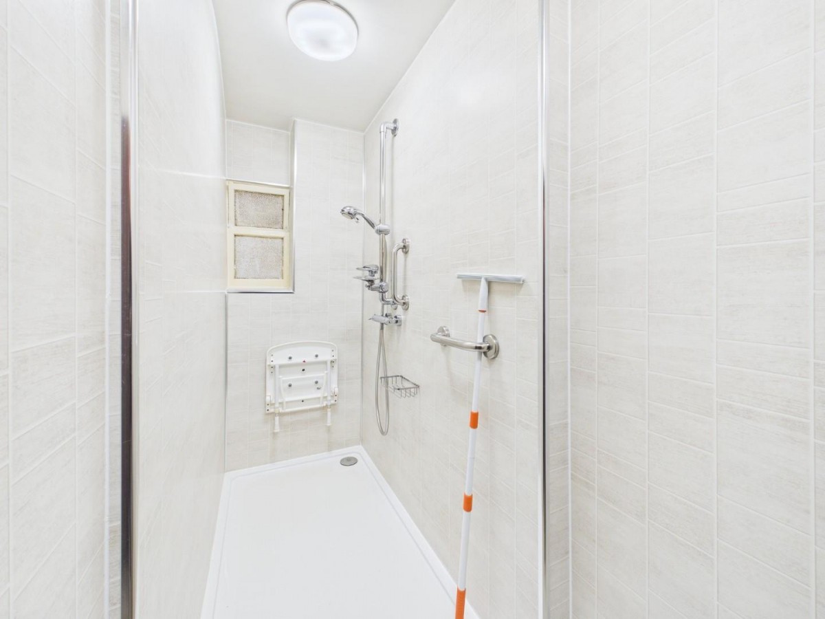 Rosebery Avenue, Shipley