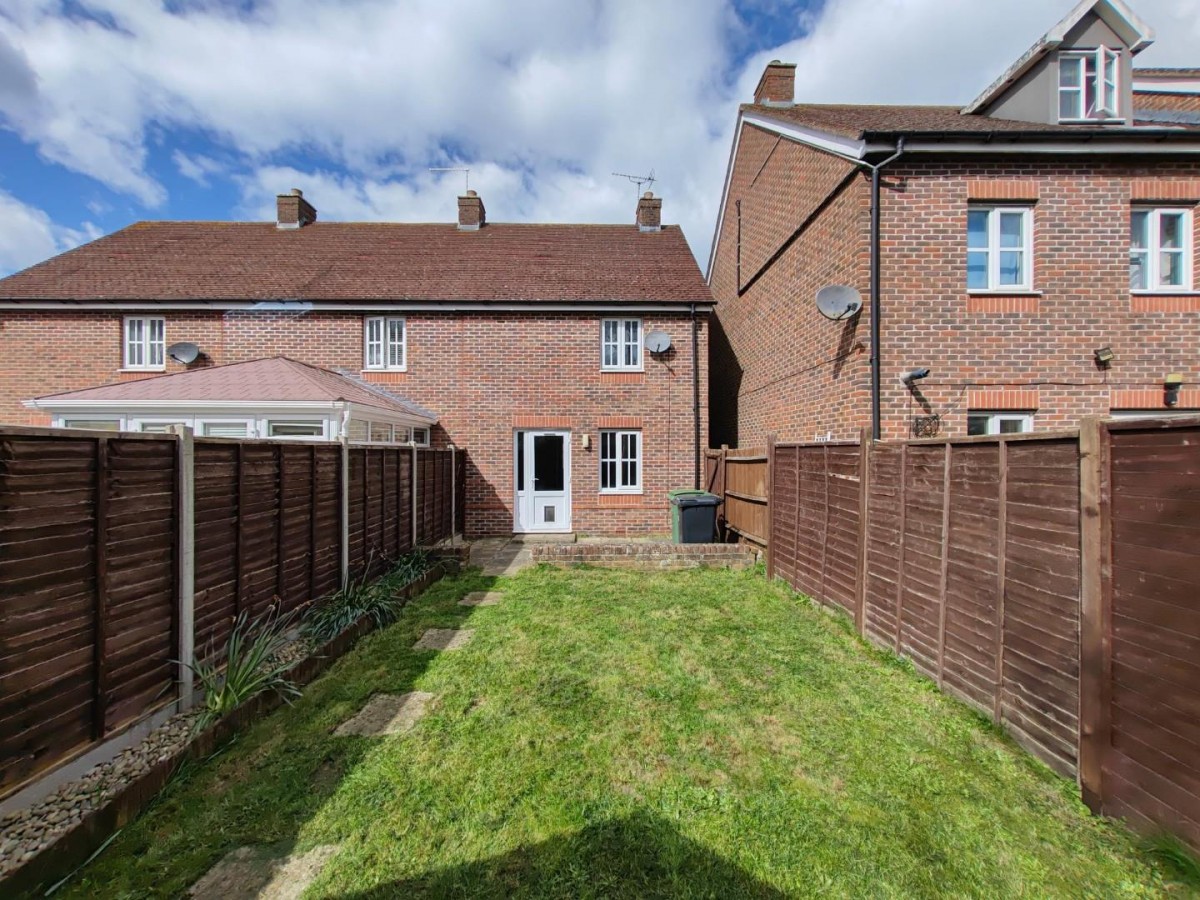 Acorn Gardens, Burghfield Common, Reading