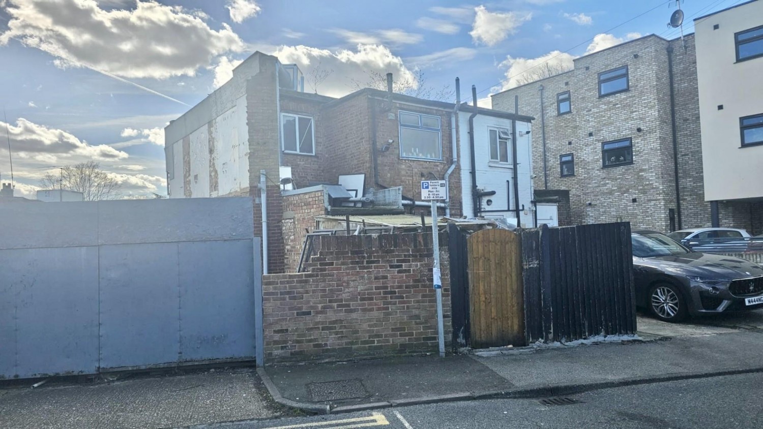 Uxbridge Road, Uxbridge