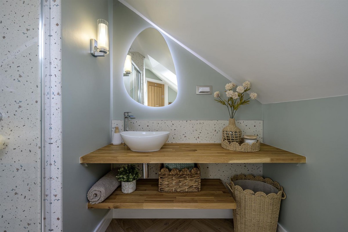 Pedmore Court Road, Stourbridge, DY8 2PH