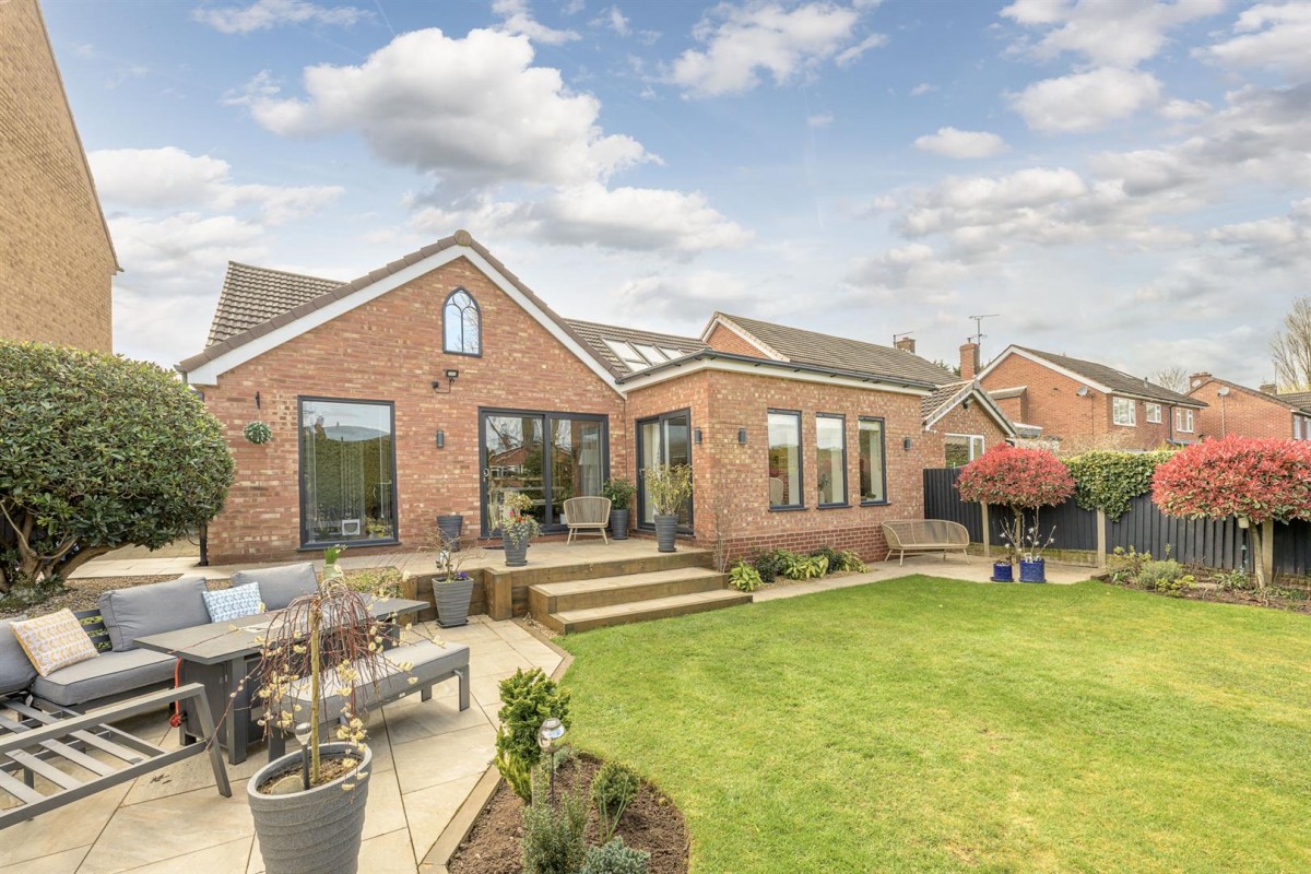 Pedmore Court Road, Stourbridge, DY8 2PH