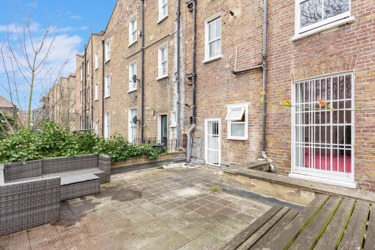 Albion Road, London, N16