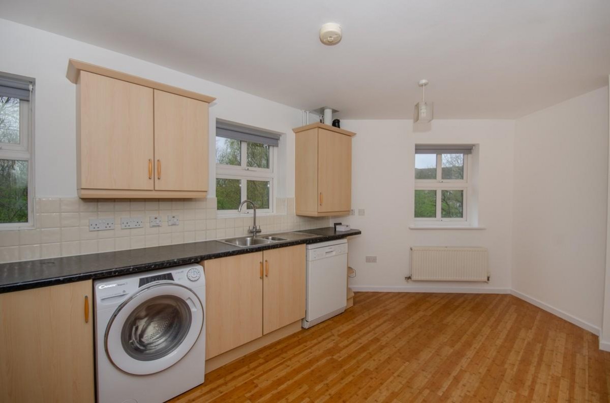 Bridge Farm Walk, Mangotsfield, Bristol, BS16 9LY