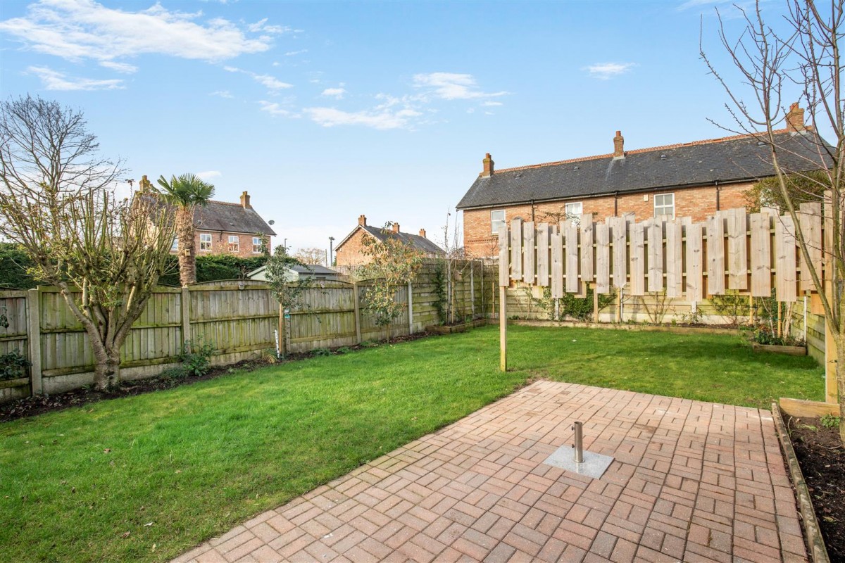 Highlands Avenue, Strensall