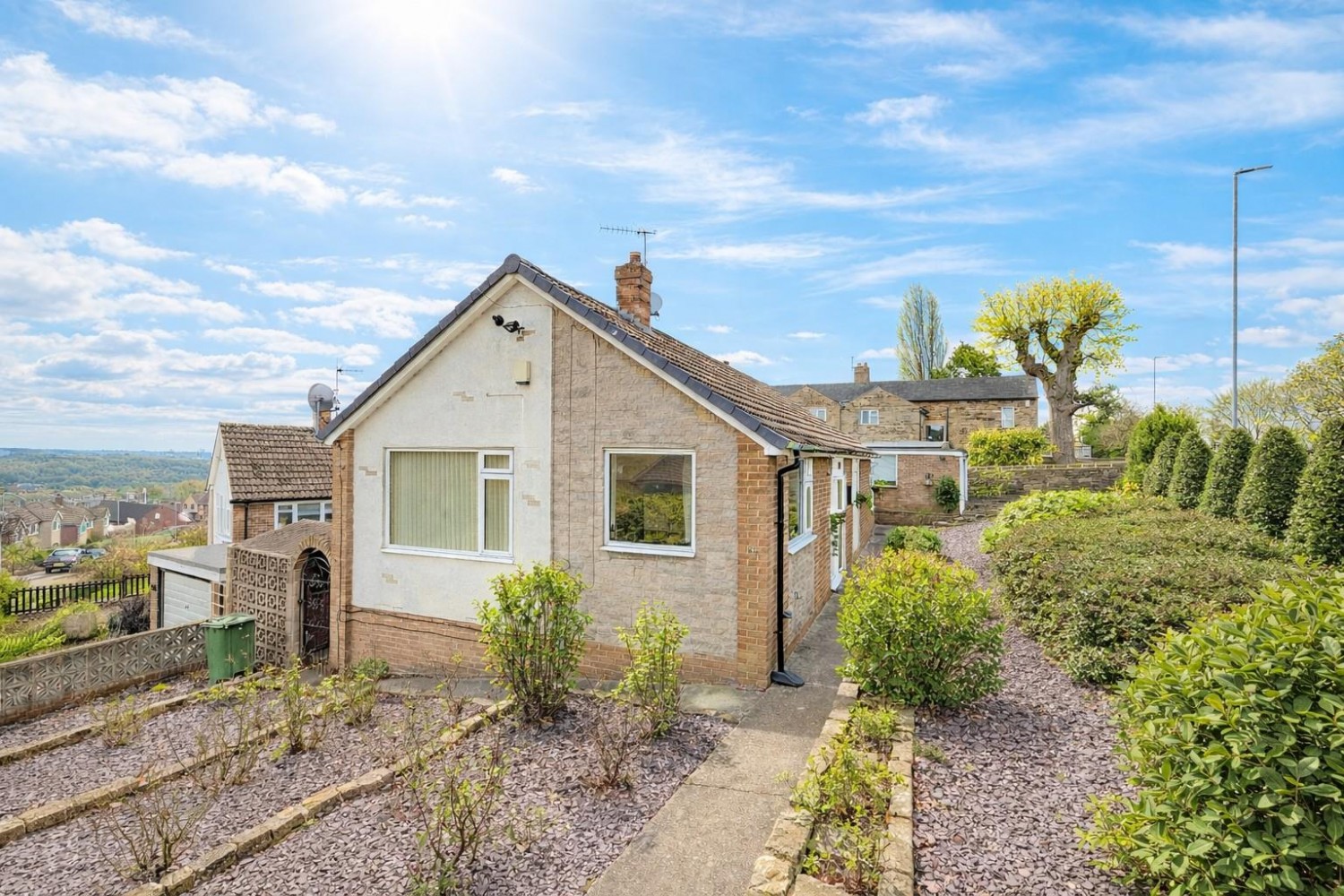 3 bedroom Bungalow for sale in Littlemoor View, Pudsey