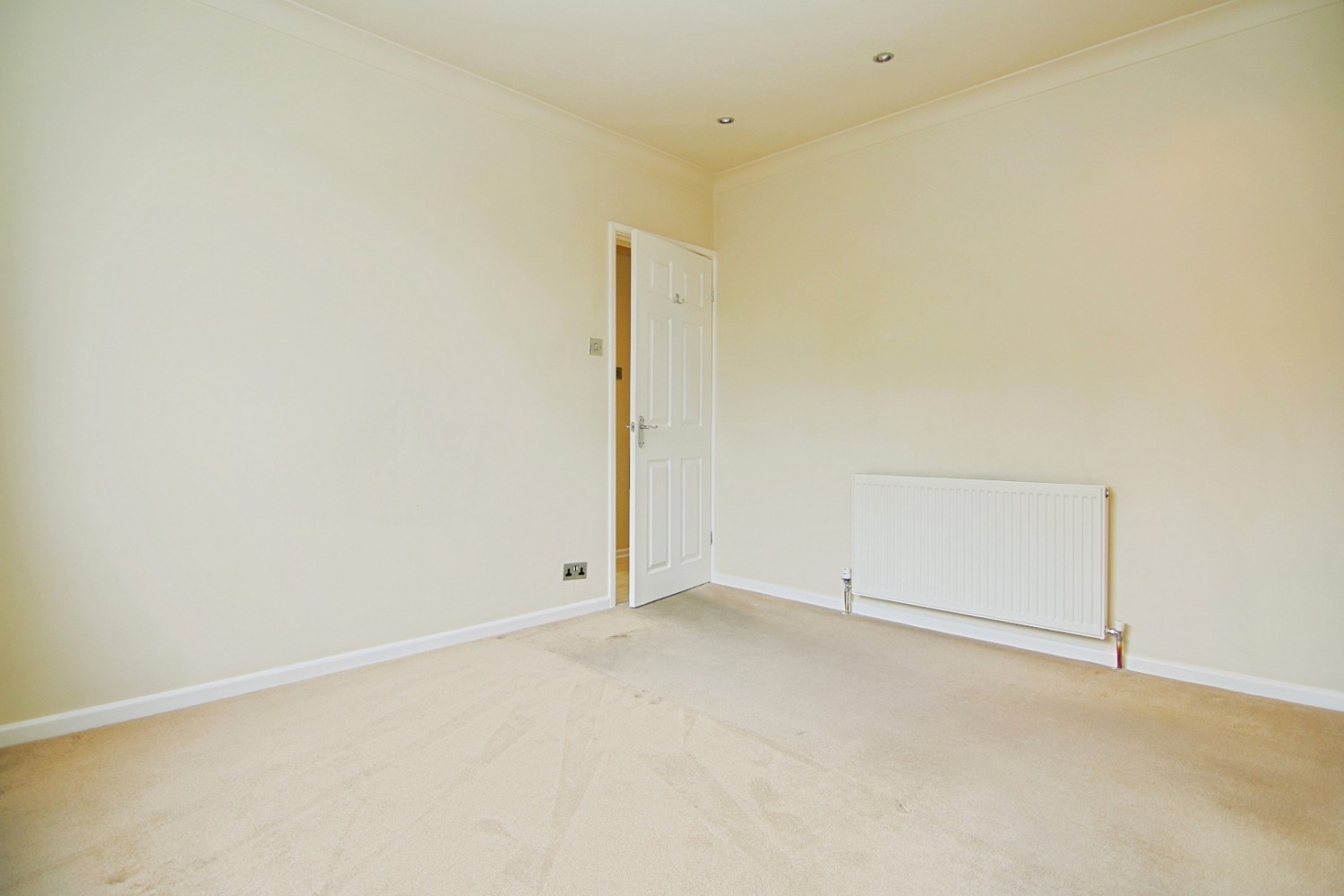 3 bedroom Bungalow for sale in Littlemoor View, Pudsey