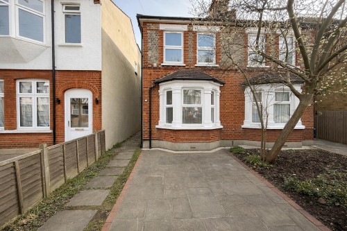 Coombe Gardens, New Malden