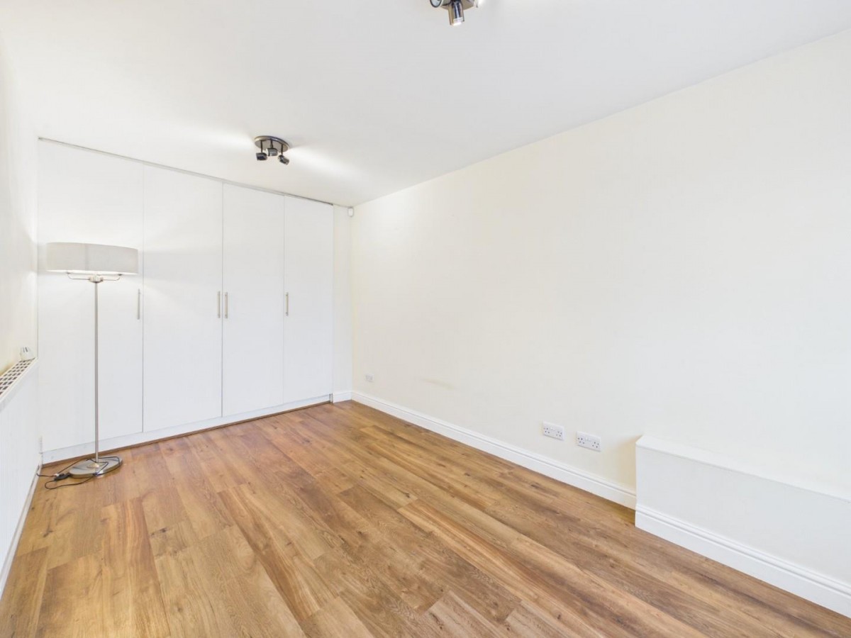 Whitestone Drive, East Morton