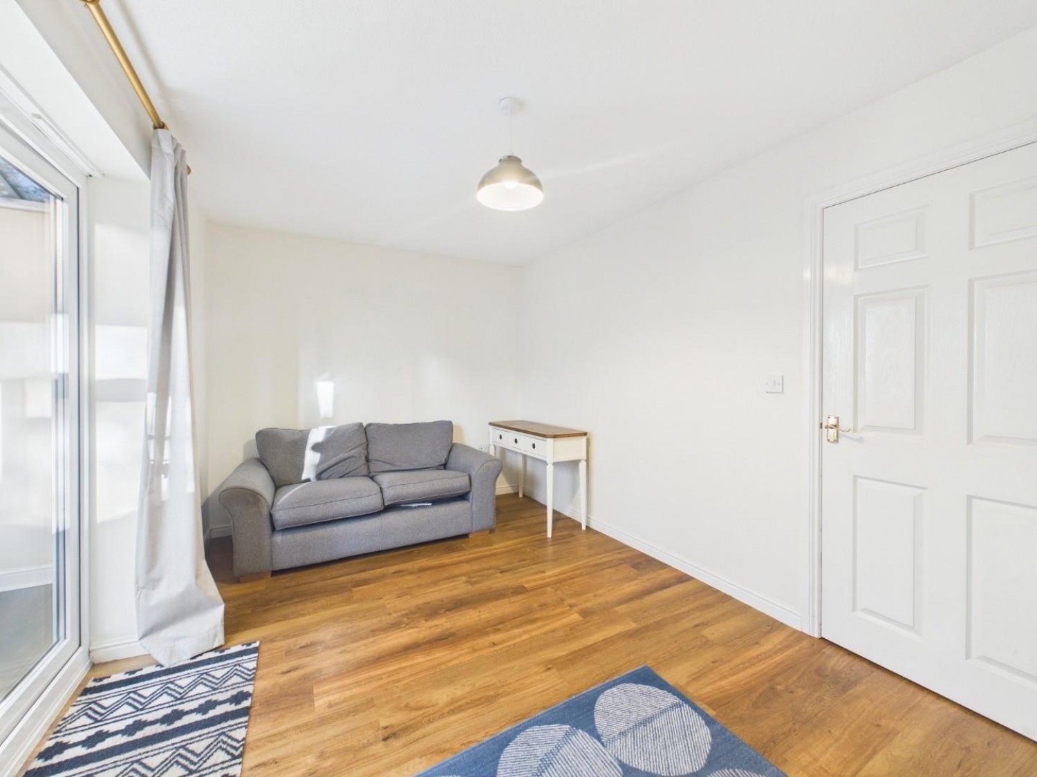 Whitestone Drive, East Morton