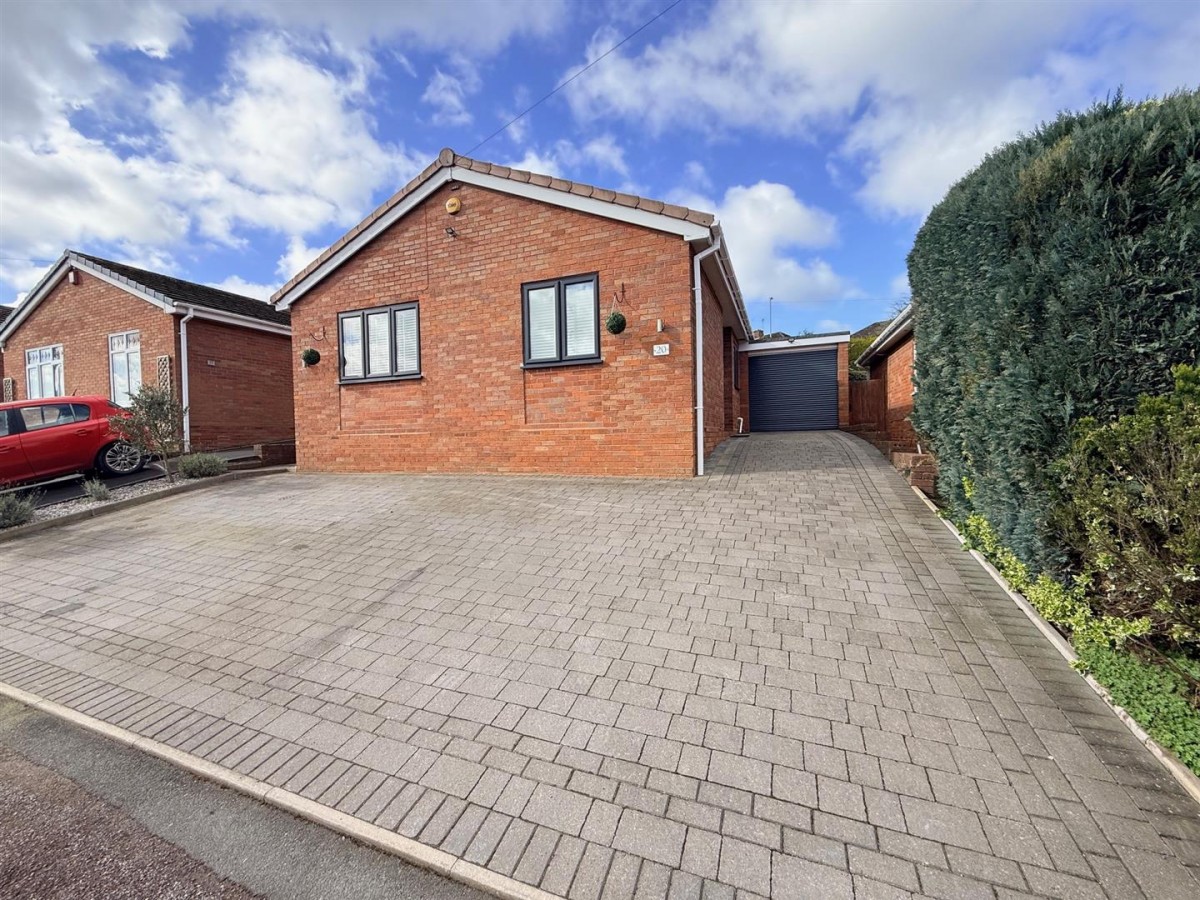Laburnum Close, Kinver, Stourbridge, DY7 6BJ