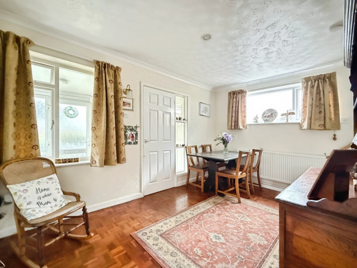 Dr Middletons Road, Chalford Hill, Stroud