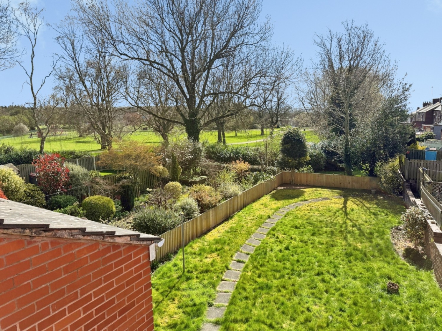 Oaks Lane, Sheffield, , S5 0TA