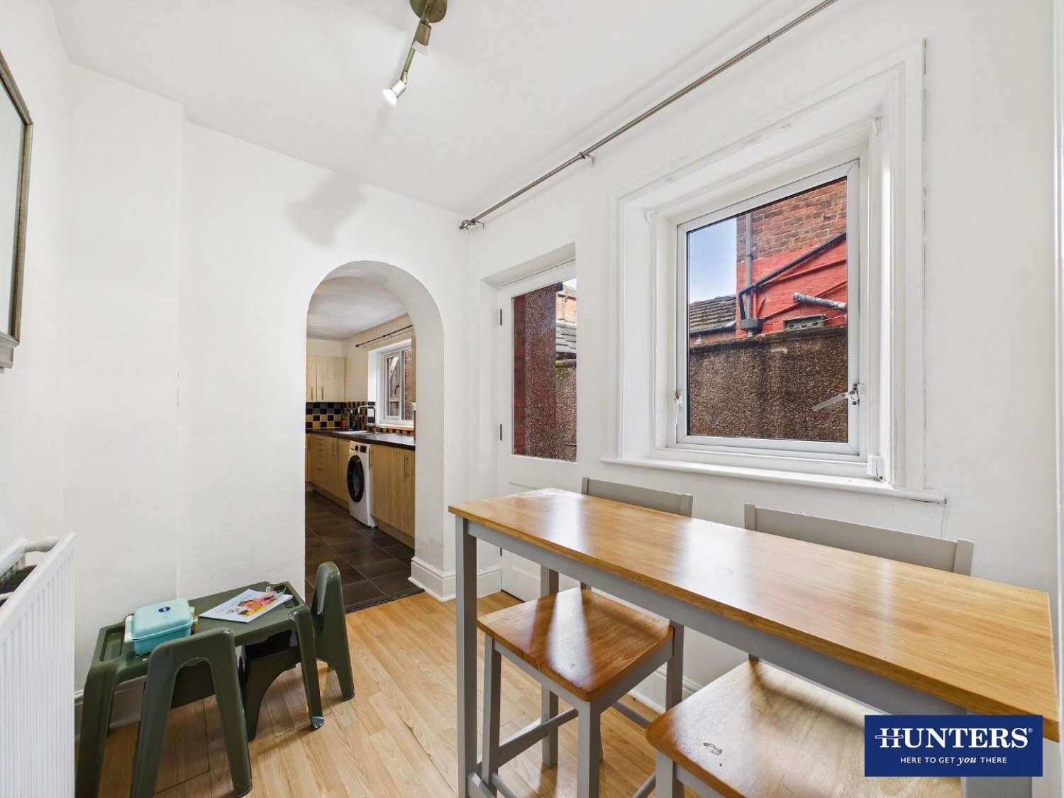 Clementina Terrace, Carlisle, CA2