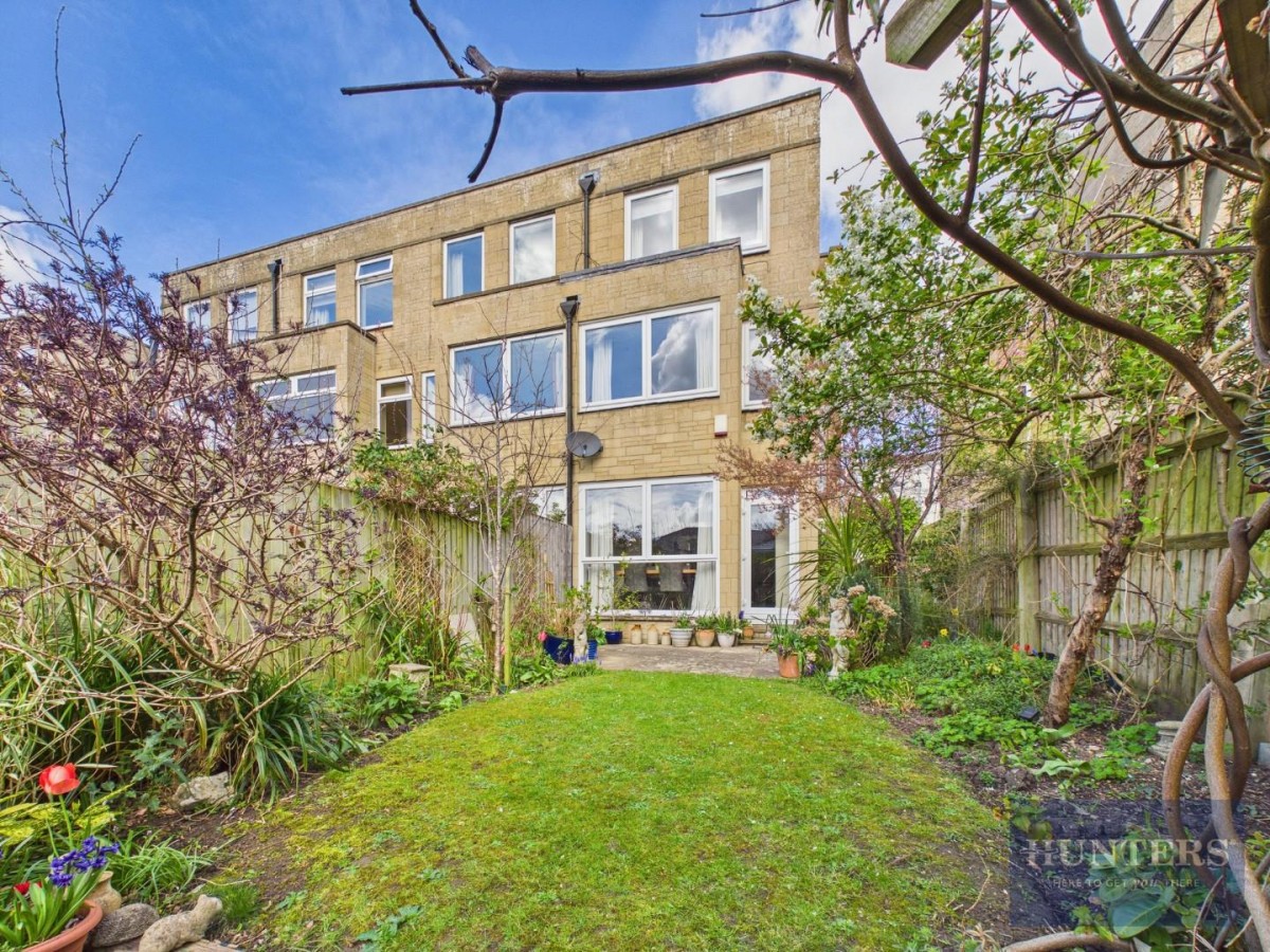 East Approach Drive, Cheltenham