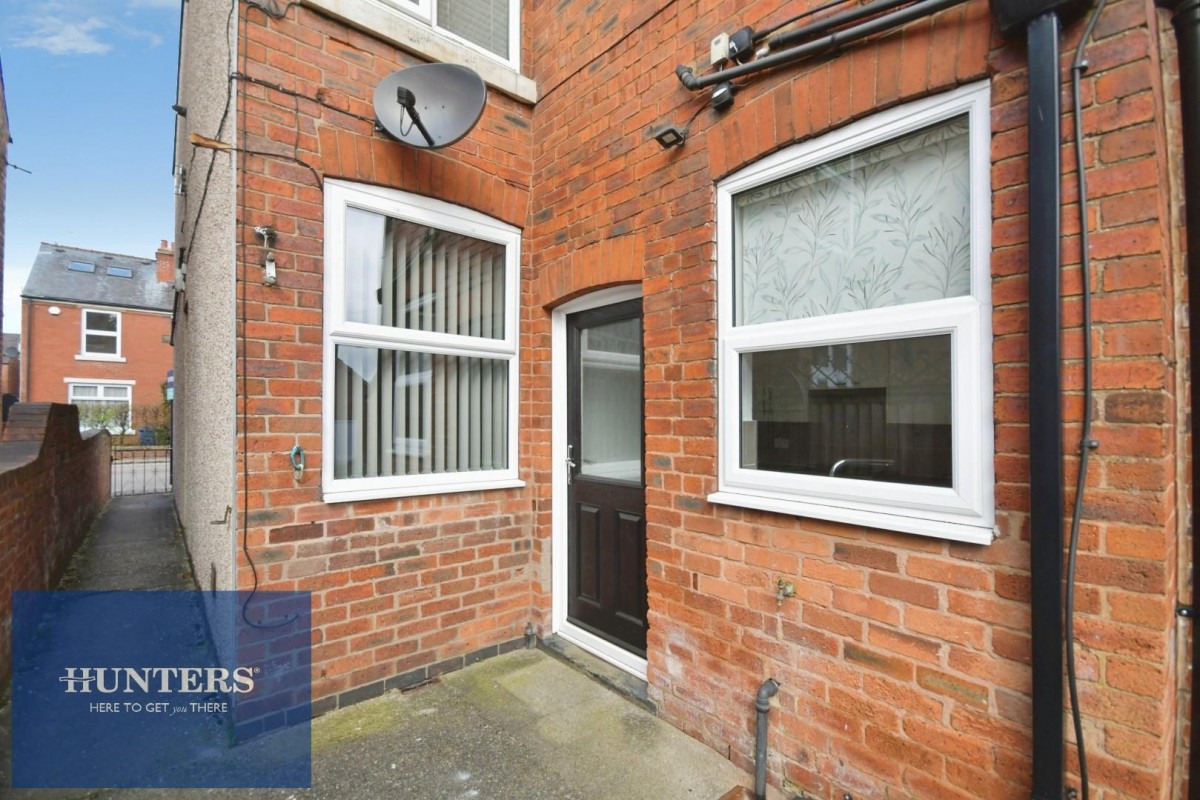 Heaton Street, Brampton, Chesterfield, S40 3AQ