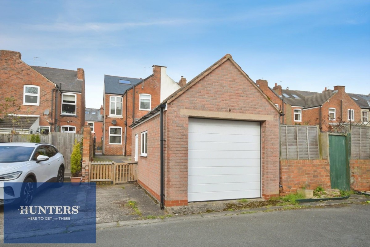 Heaton Street, Brampton, Chesterfield, S40 3AQ