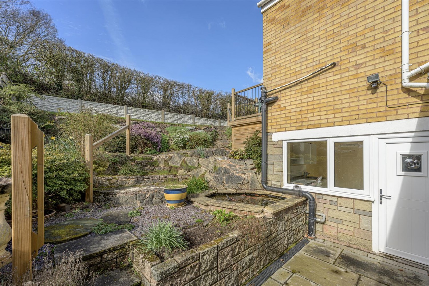 4 bedroom House for sale in Elmwood Road, Stourbridge, DY8 5JL