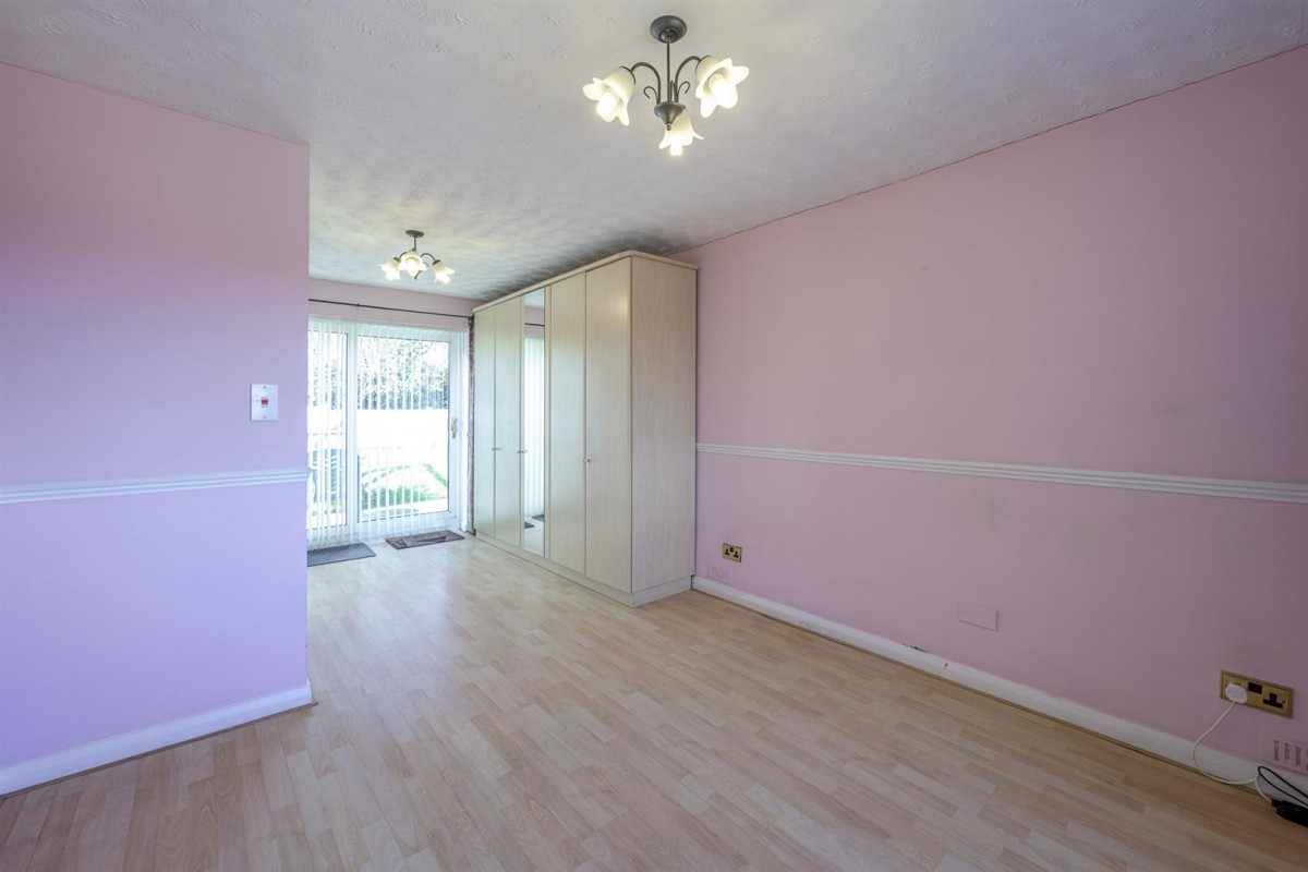 Elmwood Road, Stourbridge, DY8 5JL