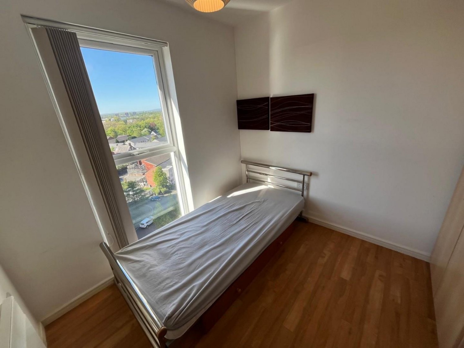 5 Stillwater Drive, Manchester