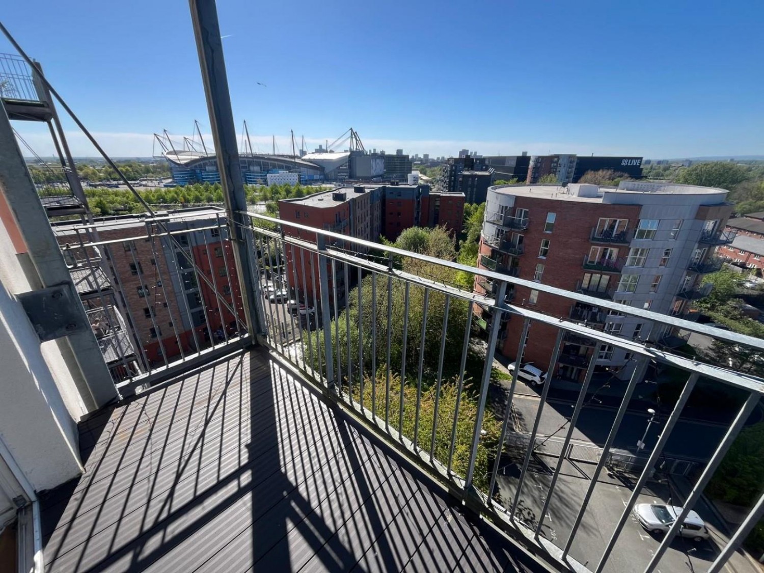 5 Stillwater Drive, Manchester
