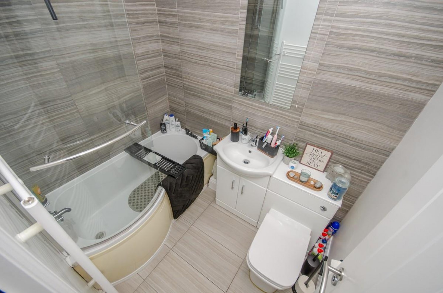 2 bedroom House for sale in Hillside, Mangotsfield, Bristol, BS16 9JY