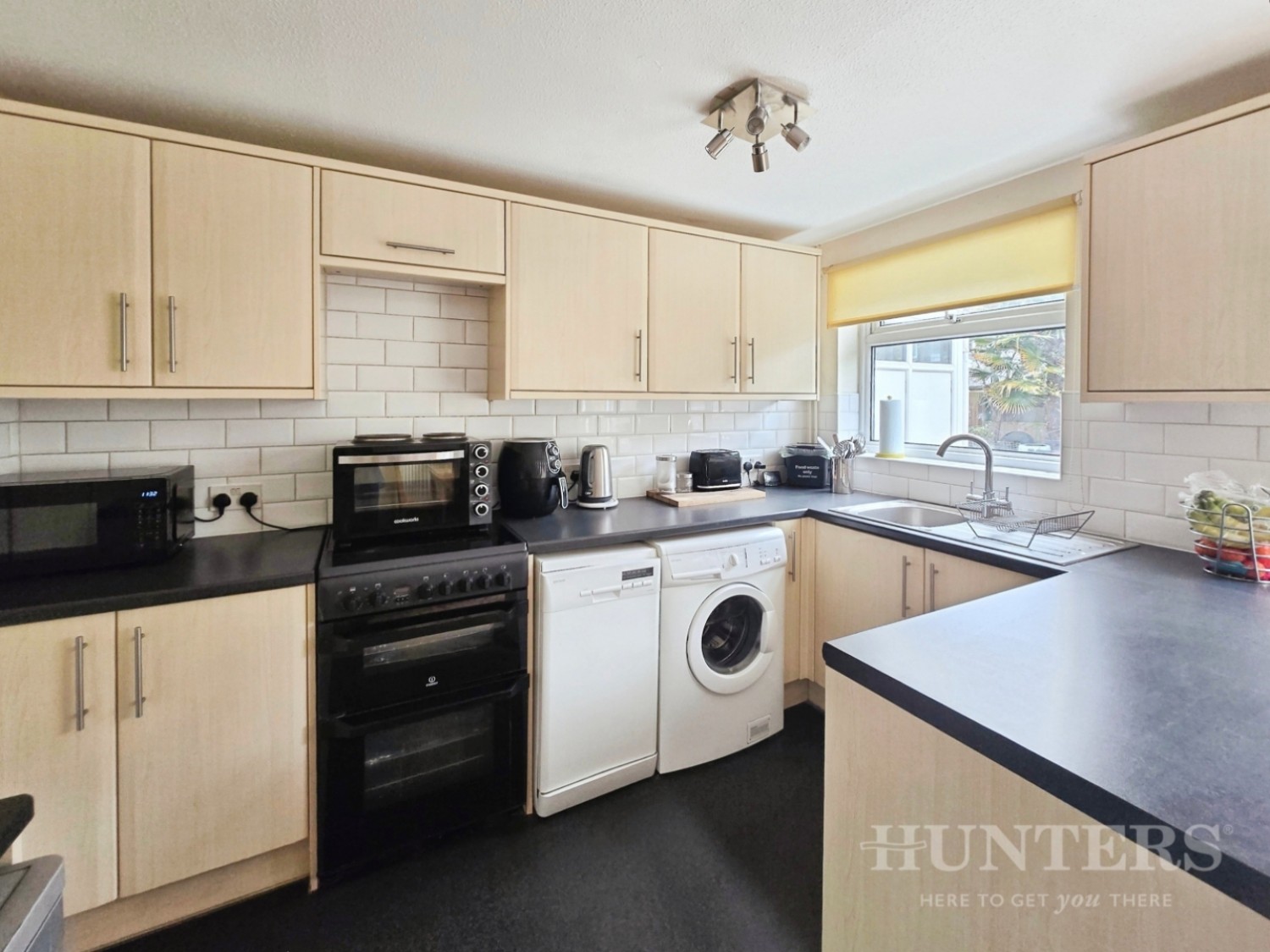 Hollymead, Carshalton