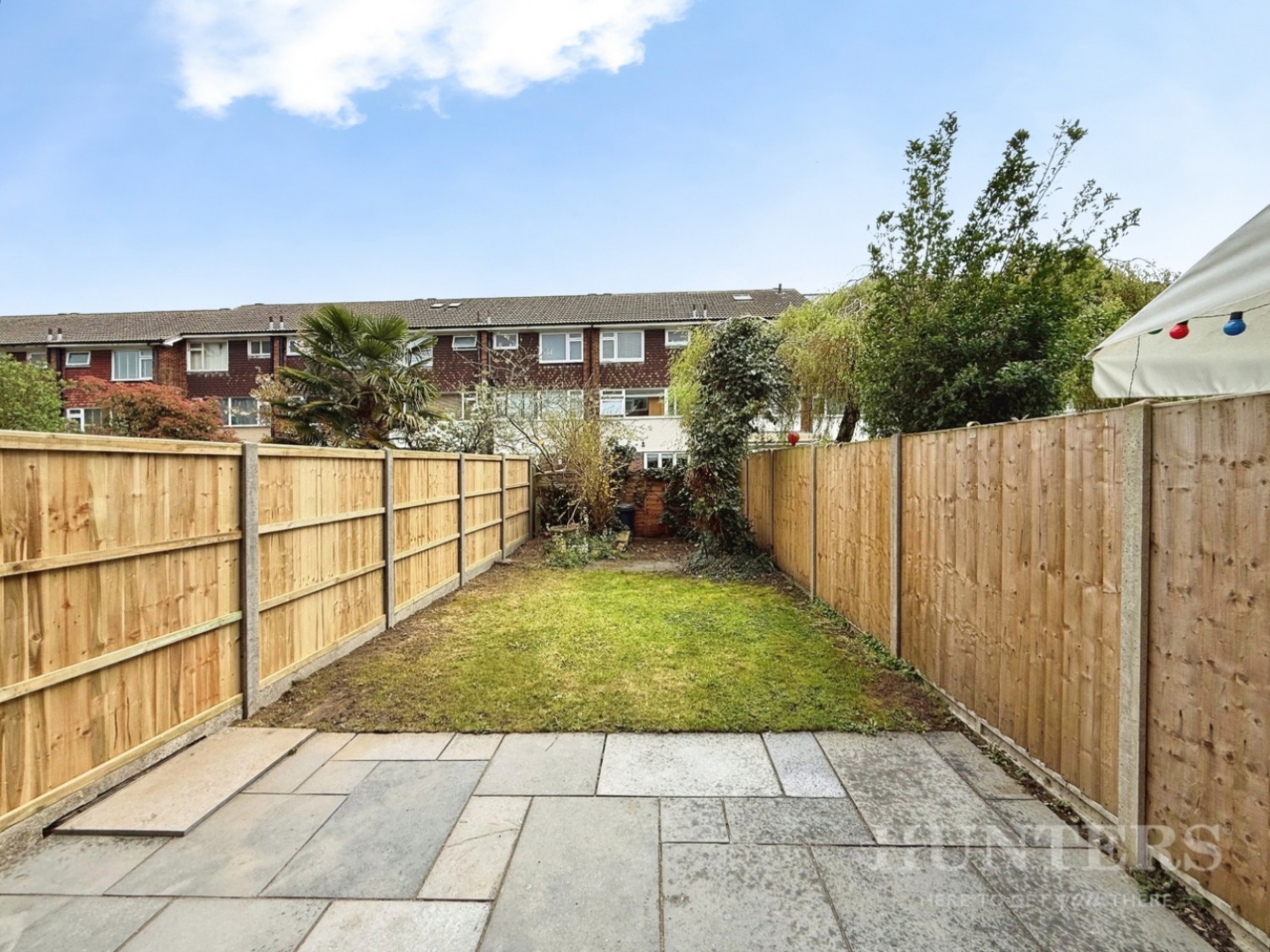 Hollymead, Carshalton