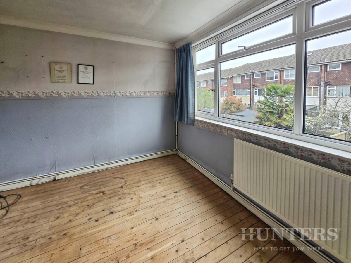 Hollymead, Carshalton