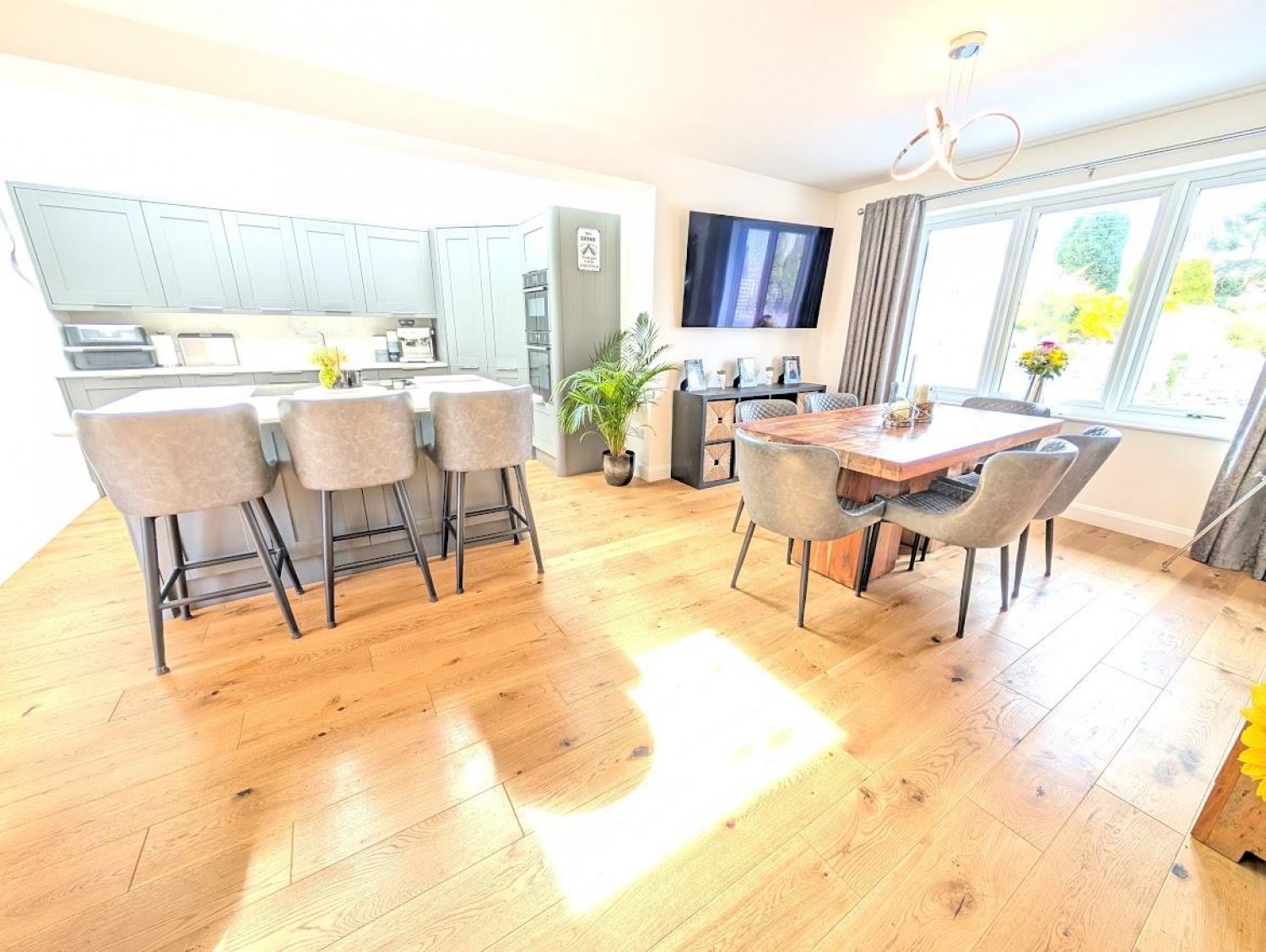 Church Road, Almondsbury, Bristol