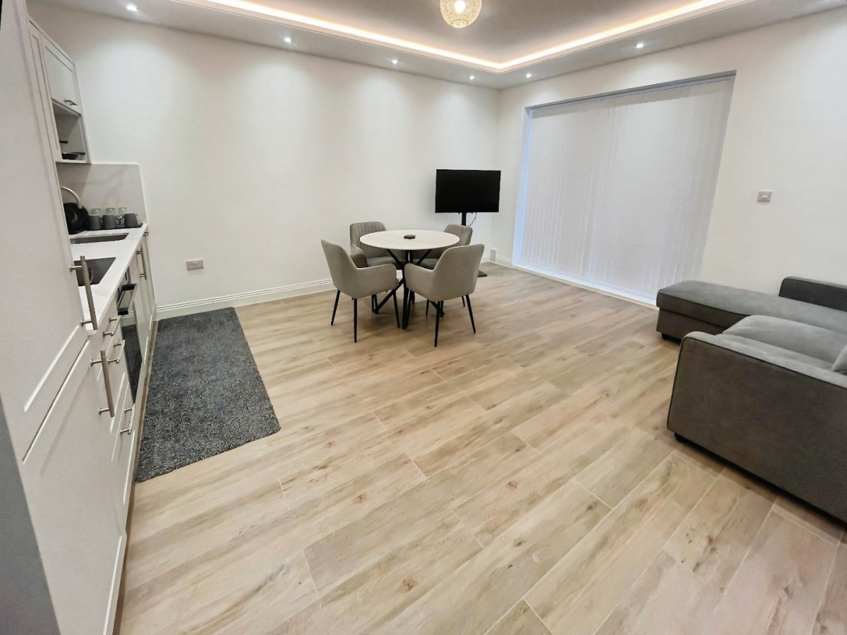 Uxbridge Road, Hanwell