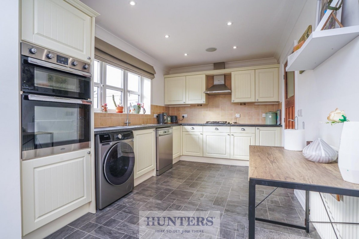 Long Acre, Camblesforth, Selby