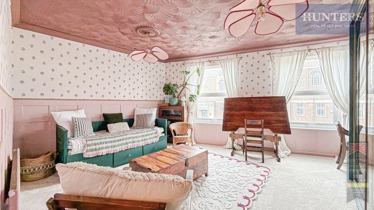 Dean Lane, Southville, BS3 1BS