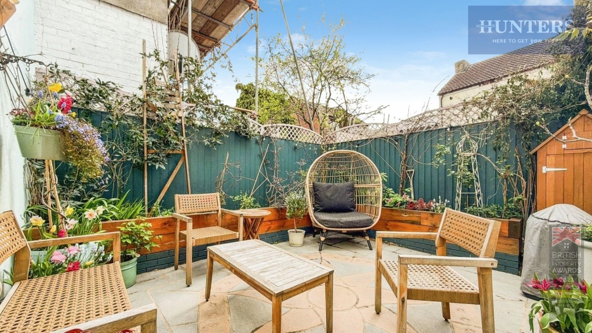 Dean Lane, Southville, BS3 1BS