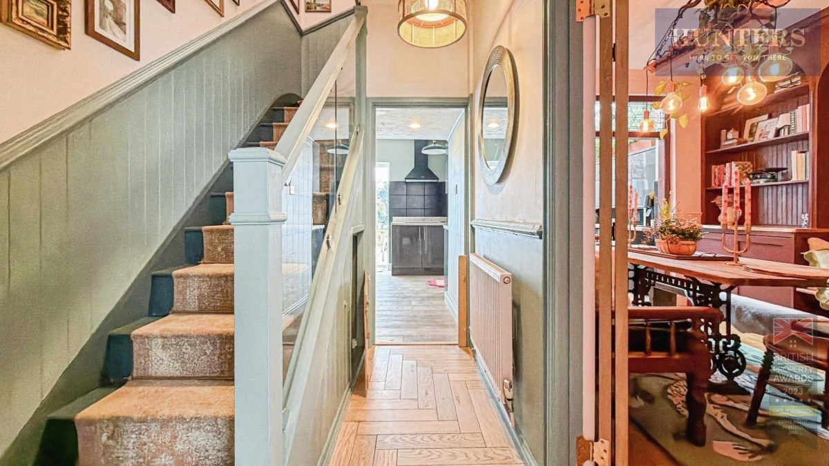 Dean Lane, Southville, BS3 1BS