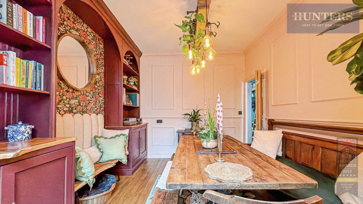 Dean Lane, Southville, BS3 1BS