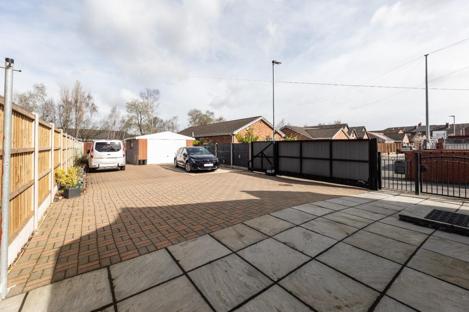 Middle Oxford Street, Castleford