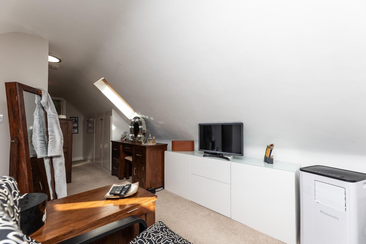 Middle Oxford Street, Castleford