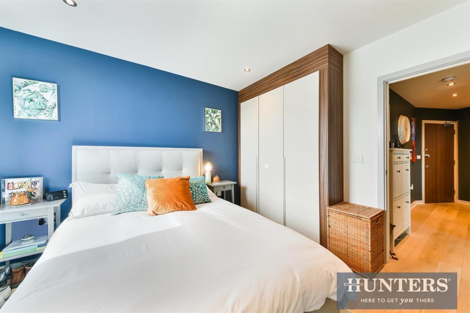 Ealing Road , Brentford, TW8