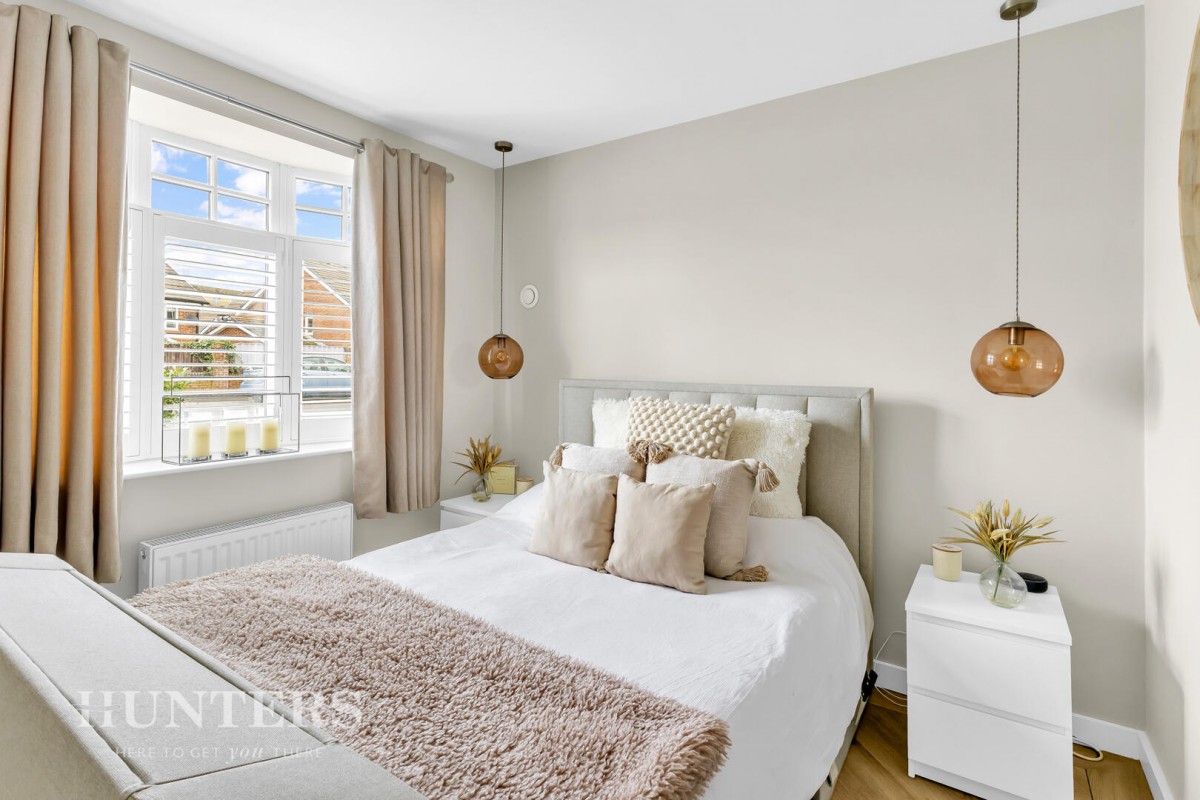 Ladyhouse Lane, Milnrow, OL16 4EQ