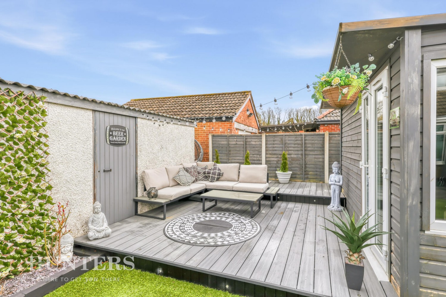 Ladyhouse Lane, Milnrow, OL16 4EQ