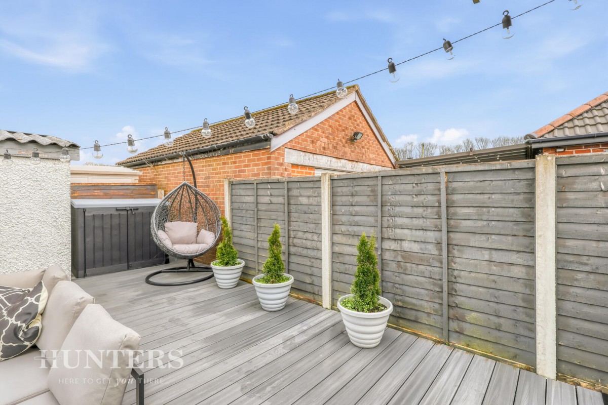 Ladyhouse Lane, Milnrow, OL16 4EQ